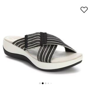 Clark’s CLARKS ARLA WAVE WEDGE SANDAL Women’s SZ 9.5 in Black Combination